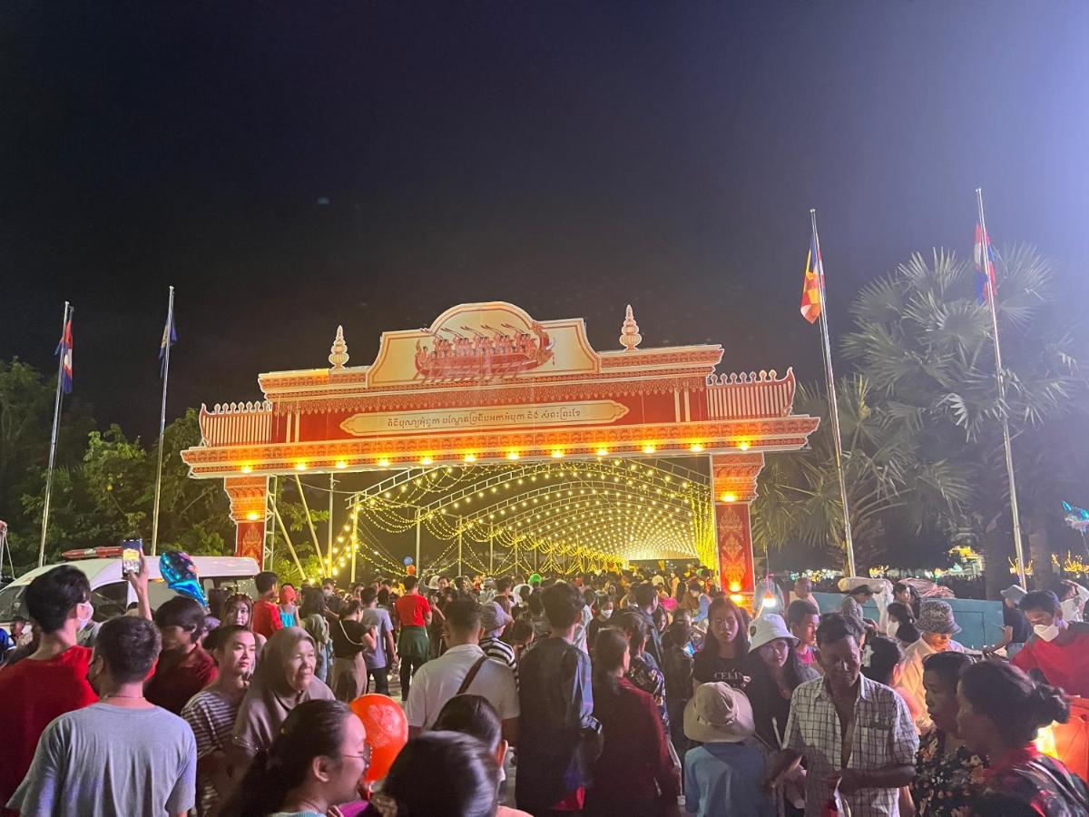 Por Chey Hotel พระตะบอง ภายนอก รูปภาพ