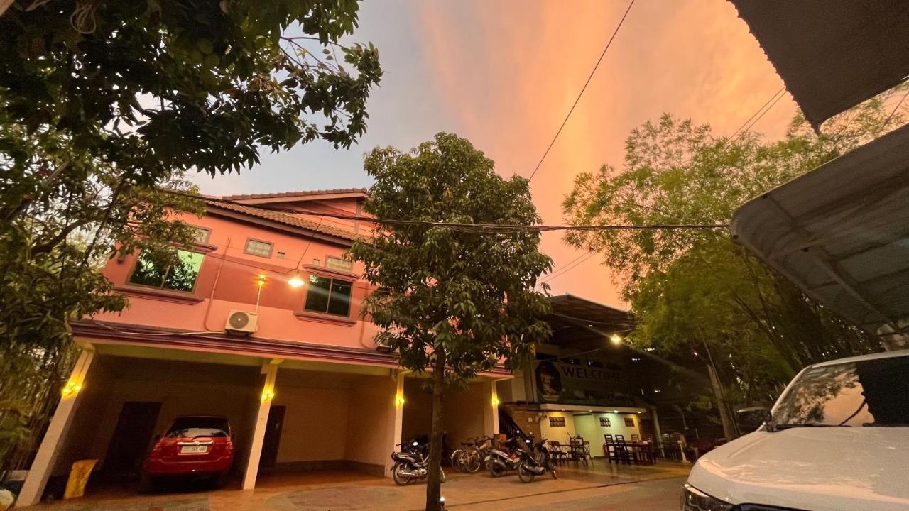Por Chey Hotel พระตะบอง ภายนอก รูปภาพ
