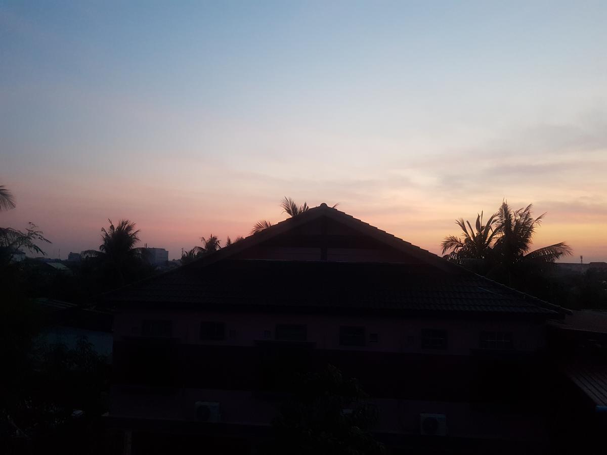 Por Chey Hotel พระตะบอง ภายนอก รูปภาพ